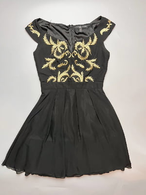 Сукня А-силуету чорна з вишивкою | 6117777