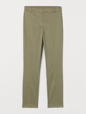 Укороченные зауженные брюки-слаксы цвета хаки | 6133440
