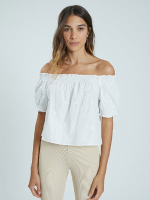 Блуза белая с вышитыми ромашками в тон | 6133741