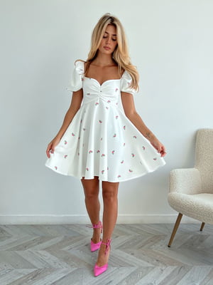 Платье А-силуэта белое в принт | 6259323