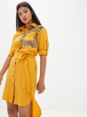 Сукня-сорочка янтарного кольору з принтом "Лавінія" | 6282435