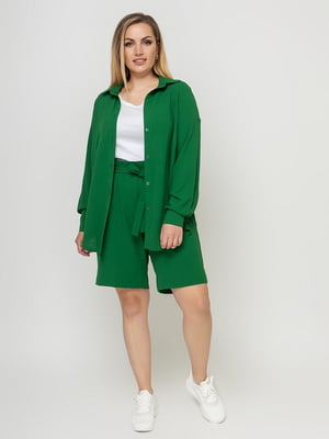 Зеленый костюм-жатка: рубашка оверсайз и шорты | 6352555