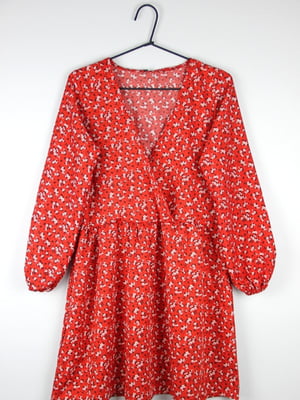 Платье А-силуэта красное с цветочным принтом | 6375559