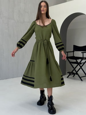 Сукня А-силуету кольору хакі з мереживним оздобленням | 6396926