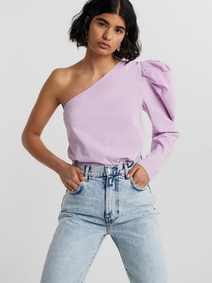 Блуза на одно плечо фиолетовая | 6431669