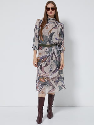Платье А-силуэта серое с поясом и цветочным принтом | 6438104