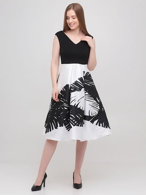 Сукня А-силуету біло-чорна з принтом | 6438565