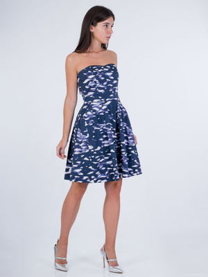 Платье с открытыми плечами синее с принтом | 6439946