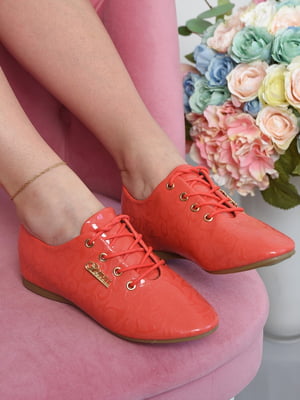 Туфли кораллового цвета на шнуровке | 6493811