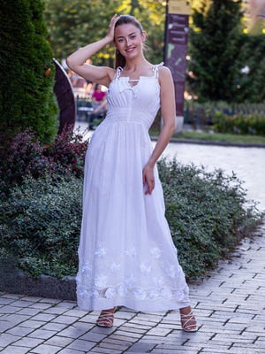 Платье А-силуэта белое с декором по подолу | 6506233