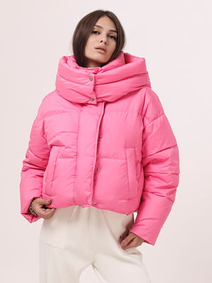 Зимняя розовая куртка с объемным капюшоном | 6524346