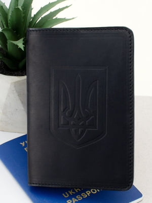 Чорна шкіряна обкладинка на паспорт із гербом України | 6528245