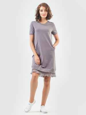 Платье-футболка светло-фиолетовое с оборкой снизу | 6548466
