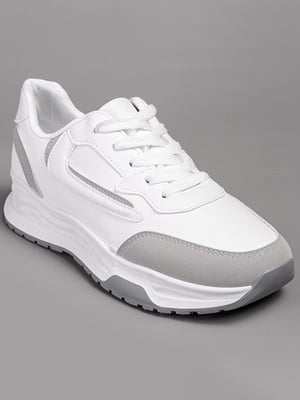 Белые кроссовки с вставками серого цвета | 6570409