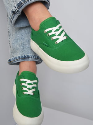 Кеди зеленого кольору на шнурівці | 6577996