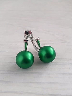 Сережки з перлами Сваровськи відтінку молодої зелені | 6583298