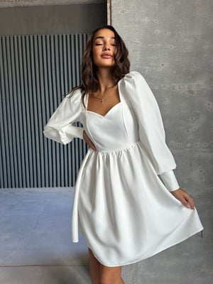 Сукня А-силуету молочного кольору з рукавами-фонариками | 6590595