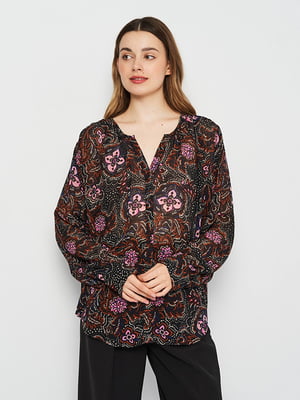 Блуза з тканини чорного кольору в квітковий принт. | 6608644