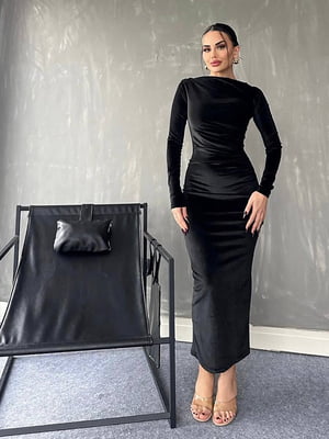 Оксамитова сукня-футляр чорного кольору | 6615372