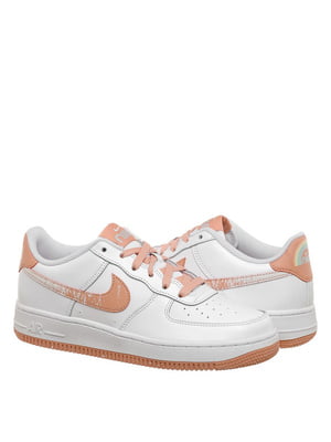 Кросівки біло-персикового кольору Air Force 1 Lv8 (Gs) | 6616935