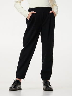 Вельветовые черные брюки модного кроя | 6618307