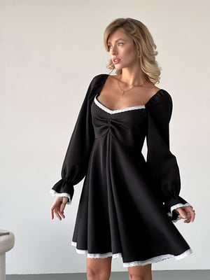 Платье А-силуэта черное с белой окантовкой | 6628193