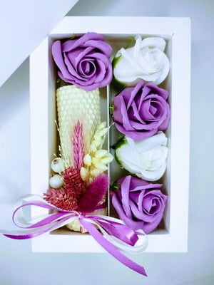 Подарунковий набір малиновий: свічка ручної роботи та мильні троянди | 6651817