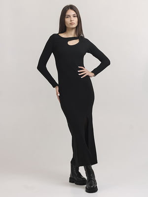 Длинное черное платье с оригинальным вырезом на лифе | 6652872