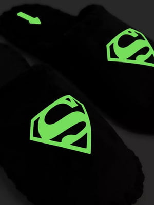 Тапочки черные со светящимся рисунком Superman | 6649767