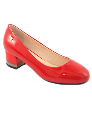 Червоні туфлі із золотистим декором | 6652932