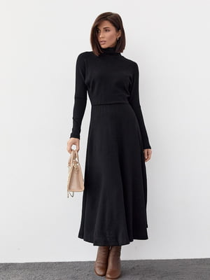 Черное А-силуэтное платье-миди с резинкой на талии | 6653630