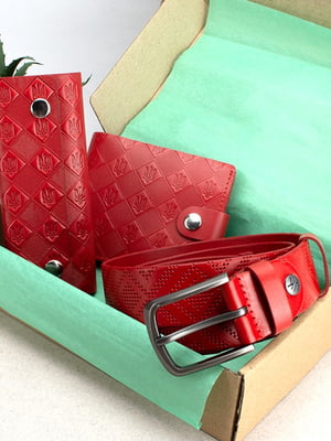 Подарунковий набір: шкіряний гаманець, ключниця та червоний ремінь. | 6679298