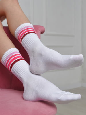 Шкарпетки високі білі зі смужками | 6685730