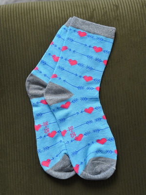 Шкарпетки блакитного кольору з малюнком | 6685839