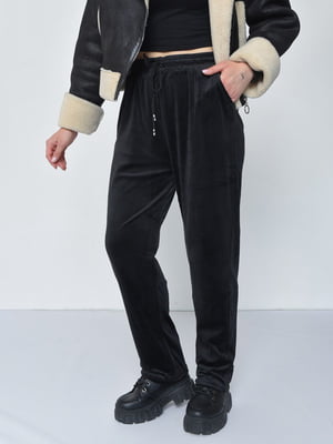 Велюровые полубатальные брюки черного цвета | 6686589