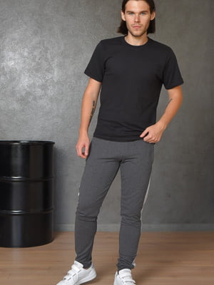 Спортивные штаны темно-серого цвета с лампасами | 6686772