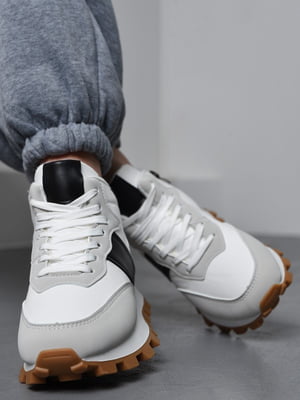 Кросівки на хутрі білого кольору із сірою вставкою | 6687225