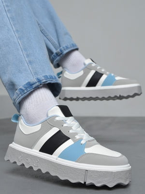 Кросівки сірого кольору на шнурівці | 6687232