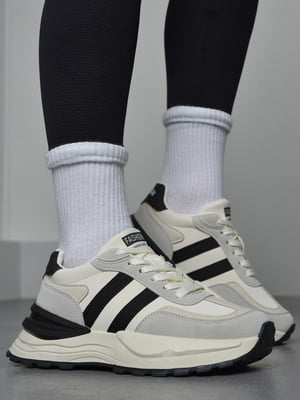 Кросівки білого кольору на шнурівці | 6687237