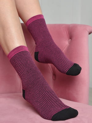Шкарпетки махрові чорного кольору в рожеву смугу | 6687531