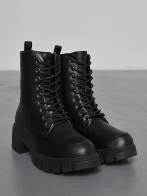 Ботинки демисезонные черного цвета | 6688106