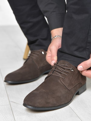 Туфлі коричневого кольору | 6688197