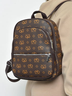 Рюкзак коричневого кольору з геометричним принтом | 6688493