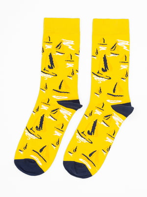 Шкарпетки високі жовтого кольору з принтом "Кораблики" | 6698270