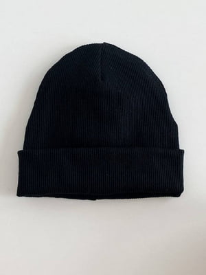 Трикотажна чорна шапка з підворотом | 6701911