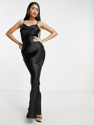 Чорна сукня-максі з ефектним вирізом на спині | 6328818
