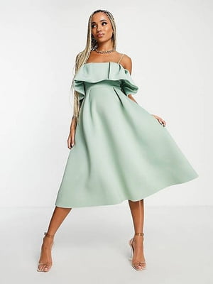 А-силуэтное светло-зеленое платье с объемной оборкой на лифе | 6698789