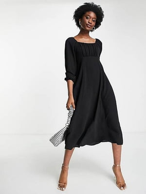Чорна сукня-міді А-силуету з драпірованим ліфом | 6700071