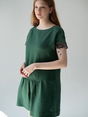 Зелена сукня з широкою оборкою та мереживом | 6705542