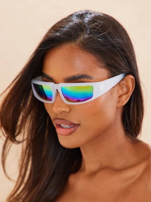 Сонцезахисні різнокольорові  окуляри в білій оправі | 6707393